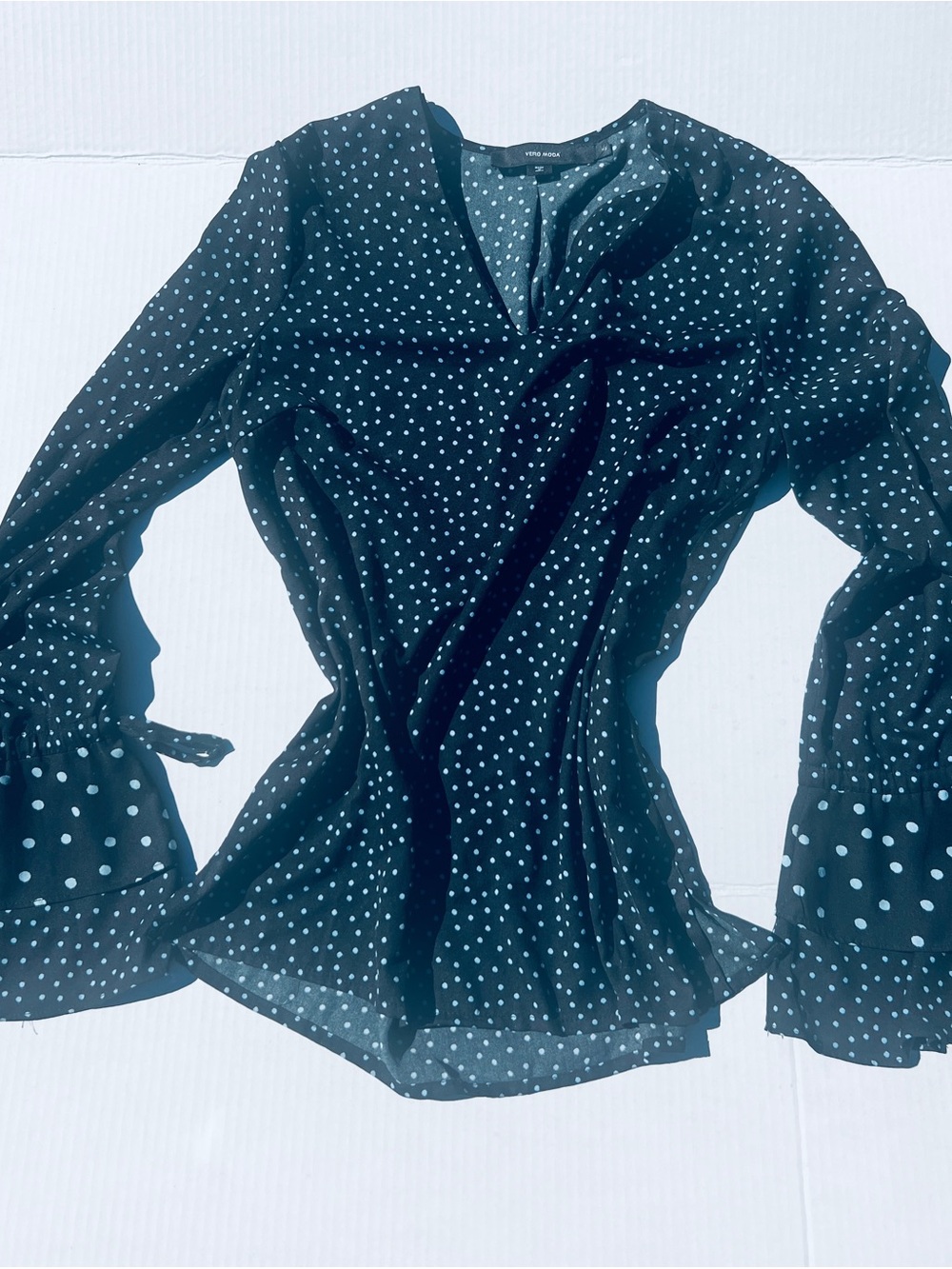 Vero Moda Black & Blue Polka Dot Tie-Cuff Blouse XS